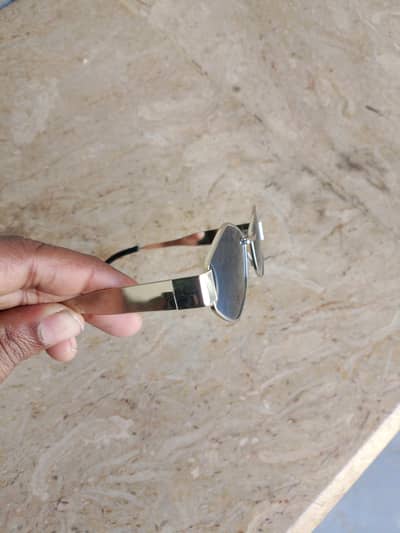 hamare pas har kisim k glacis available hn.