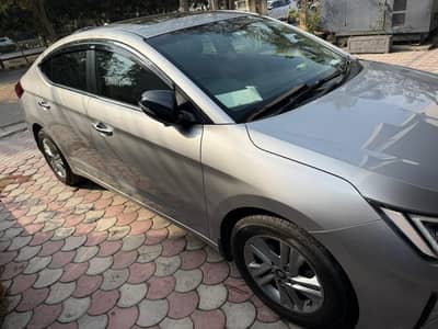 Hyundai Elantra 2021