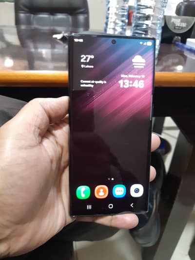 Samsung S22 Ultra. Dual Sim. Official PTA approved. Urgent Sale.