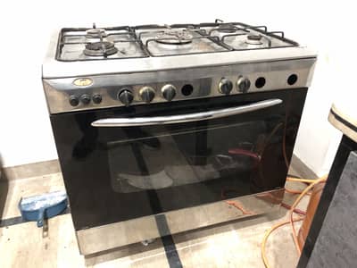 Crown oven and stove