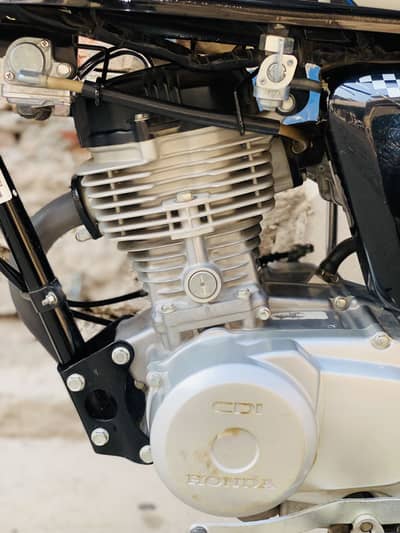 0310-5266109 Honda 125 All Ok No engen open No repair All ok bike