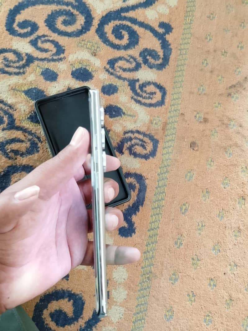Tecno camon 40pro 2
