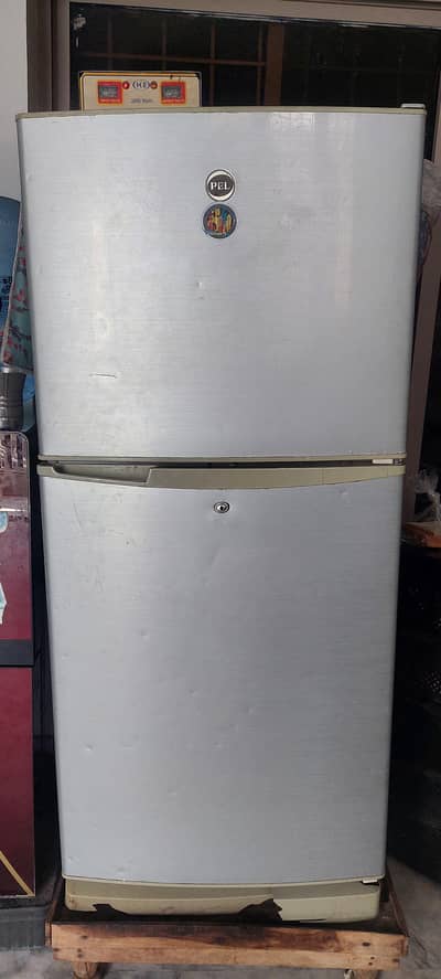 fridge with stabilizer