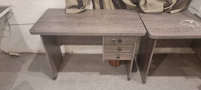 2 Office Tables for Sale – With Drawers (Never Used)