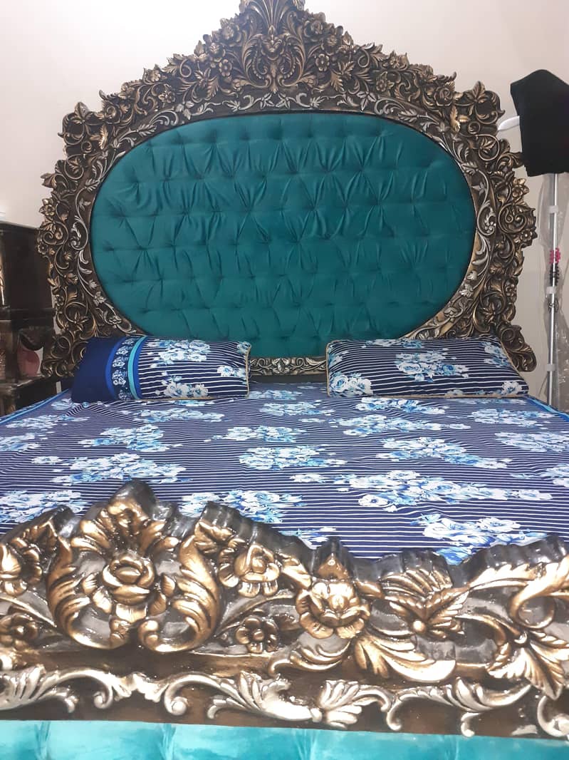 Deco king bed 3