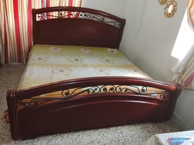 bed and dressing table for sale