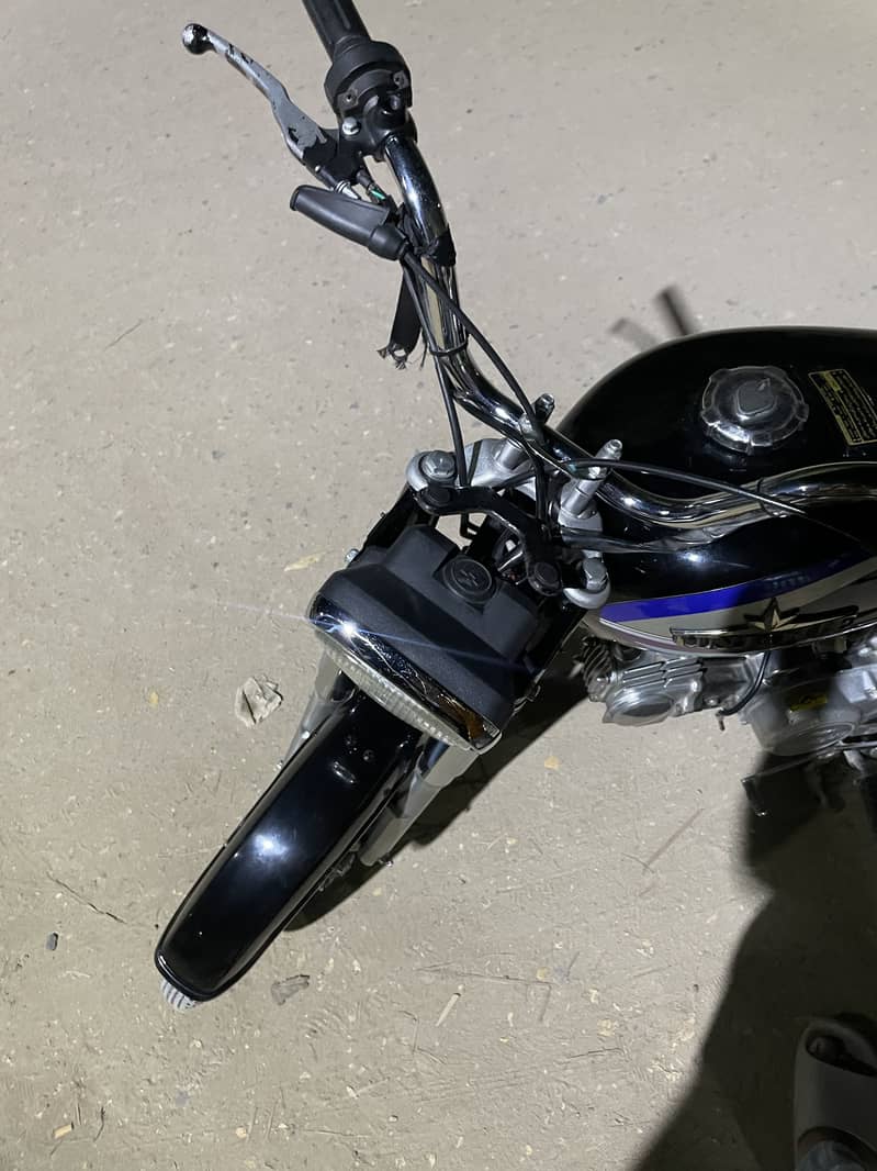 Unique 2008 mint condition 11