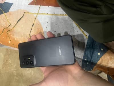 selling sumsung A33 5G