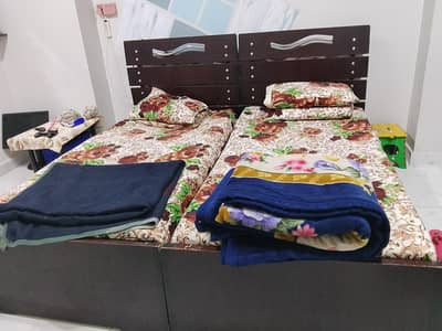 single beds for sell  with mattress