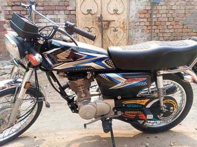 Honda 125 naveed ganji 03234836570