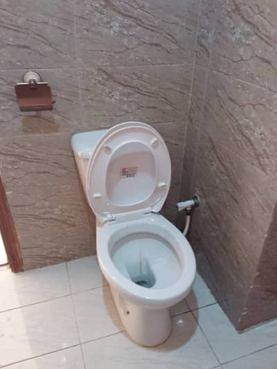 Portion Available for Rent Gulshan. e. Iqbal