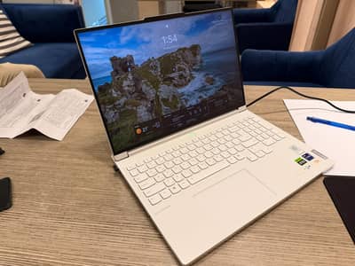 Lenovo Legion 7i Gen 9 83FD008FUS (Intel Core i9 14th Gen, 32GB/ 1TB,