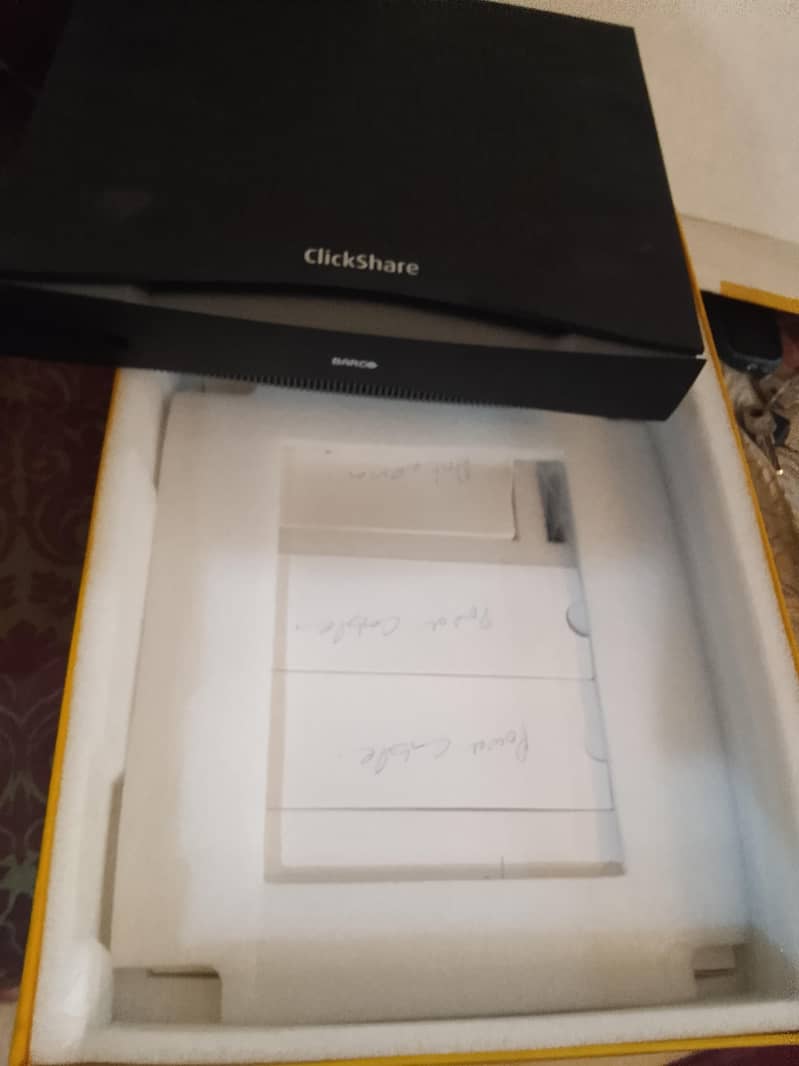 Clickshare E-800 1
