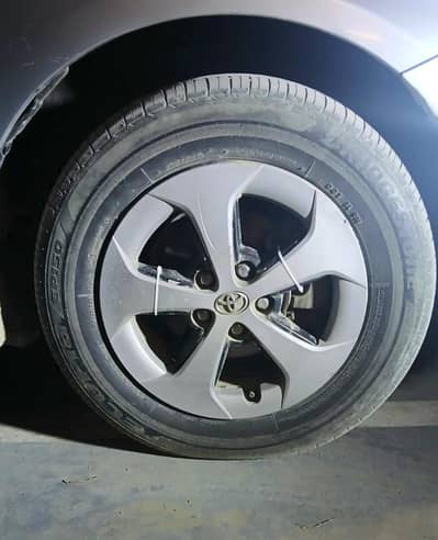prius Rim Tyre 15 inch