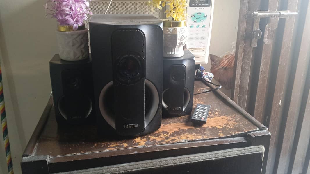 speakers 1