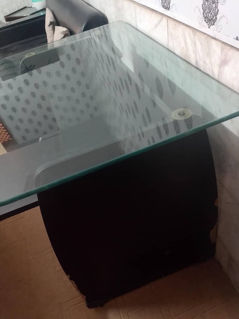 Computer Table 3