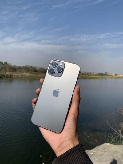 13 promax in good condition