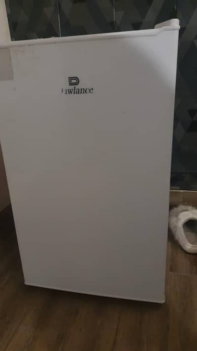 dawlance fridge slightly used