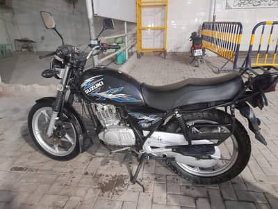 Suzuki gs 150 SE 2021 model good condition bike