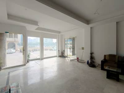 1200 Sq Feet Ground Floor Commercial Space Available For Rent Located In Gulberg Business Square