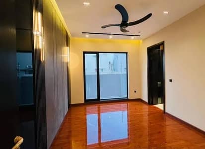 1 Kanal Upper Portion for Rent | 3 Bed | Reasonable Price