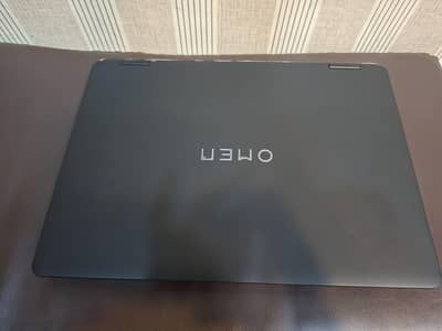 HP omen RTX 5070 core i7 14gen