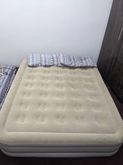 air mattress