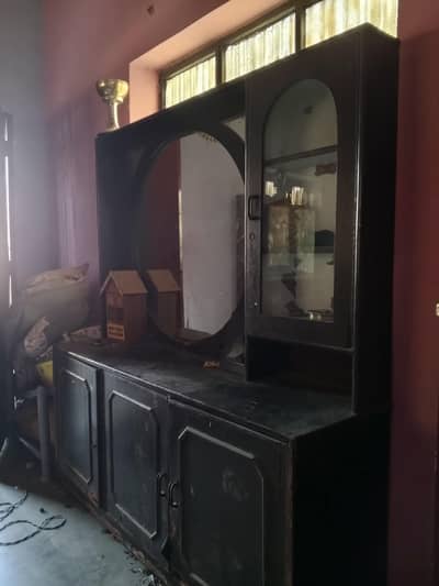 Brown Wooden Showcase & Mirror – Good Condition