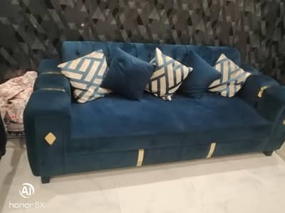 Beautiful sofa for sale in reason able price