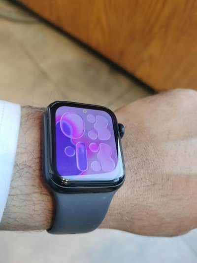 Apple SE 3 40MM watch