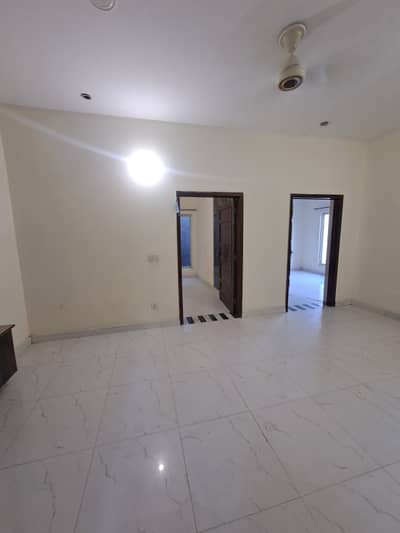 Flat Available In Architect Society For Bachelors And Job Holders Near UCP University