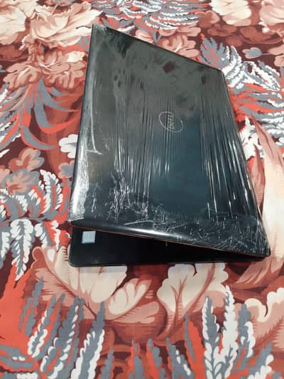 Dell inspiron 5570 core i5 8th generation Ram8GB hard 256GB Graphic 2G