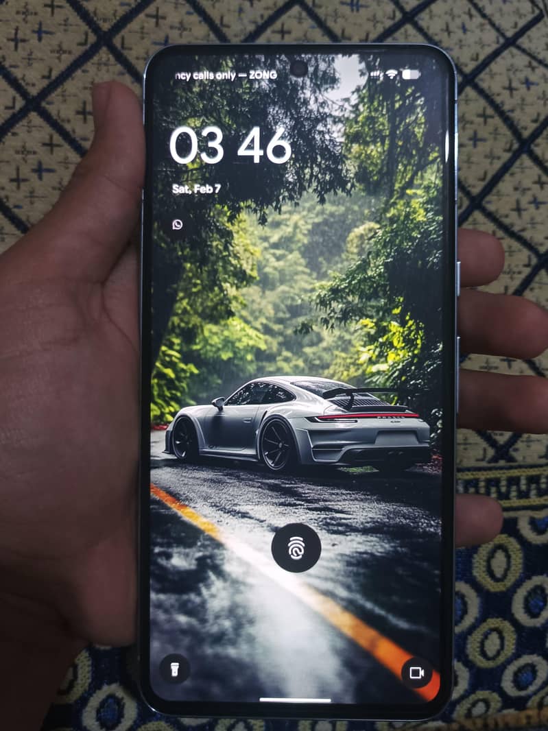 Google pixel 8 pro 2