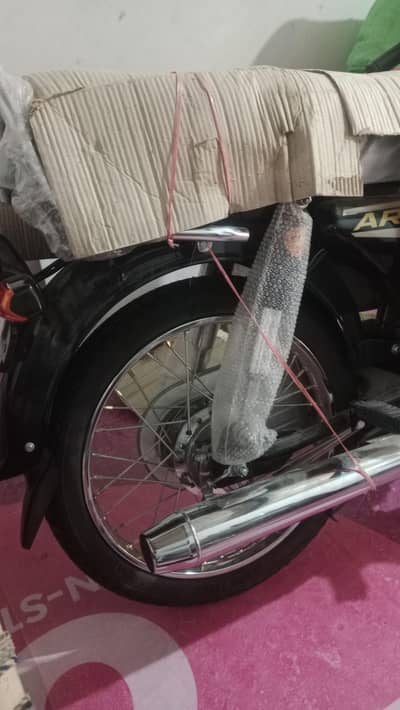 classic black colour