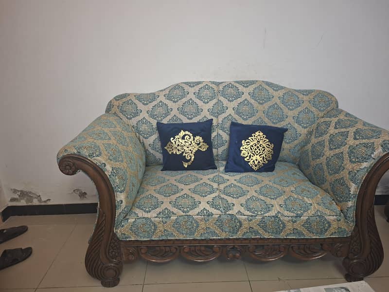 sofas good condition 2