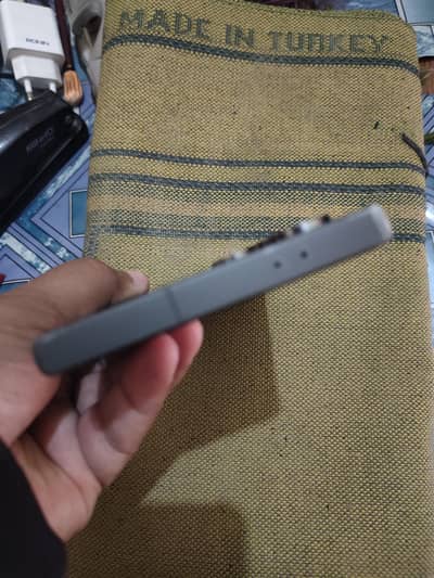 Samsung S24 12/512gb Ultra for sale PTA Approved under warranty