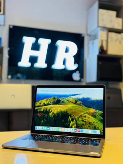 Apple MacBook Air 2019 i5 8/256GB Retina Display upto 8hour backup