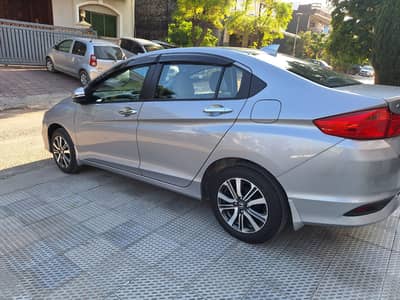 Honda City Aspire 2024 – Automatic – 100% Original – Low Mileage