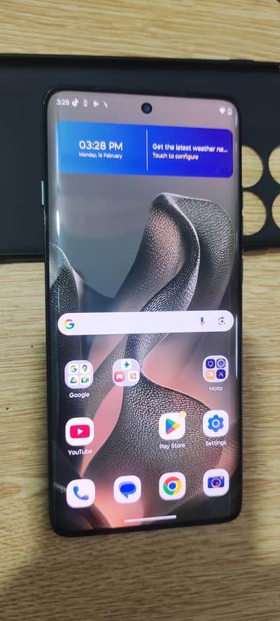 moto edge 2025 lock 8GB  256GB with box