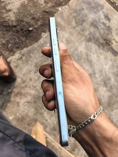 camon 20 neat and clean with box