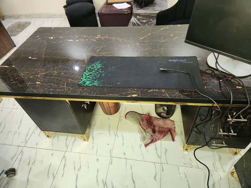 Executive Table L Shape Table New Look 5