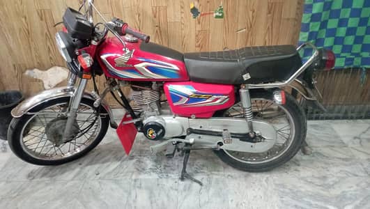 Honda 125 bike for sale 2022 model  contact number 03057975474