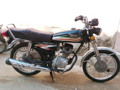 Super power r 125 Model 2016 Karachi number ha urgent sell no sms