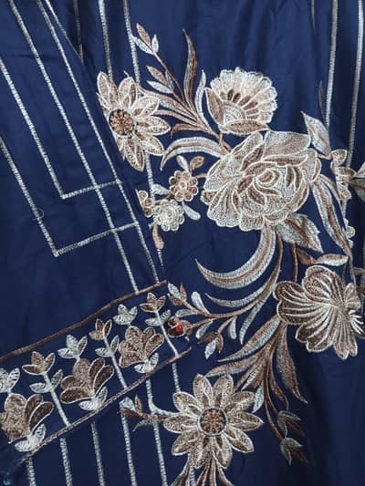 New and Used Frock, Shirt, Trousers 2 piece Stitched Thrift Price