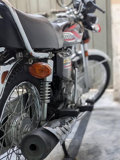 Honda CG 125 model 2024 lush condition