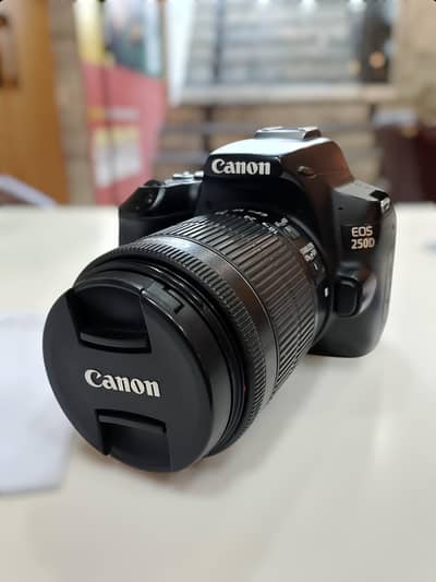 Canon eos 250D with 18-55mm STM lens
