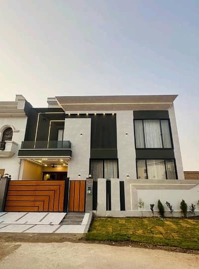 A Corner 8 Marla House Located In Citi Housing Society Is Available For sale