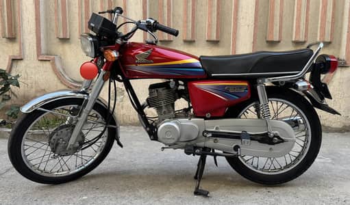 Honda CG 125 2012 model Islamabad registered for sale