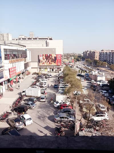 F-11 Markaz Unfurnished 3rd Floor Office For Rent