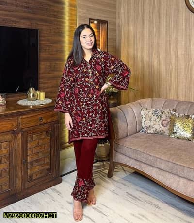 suits / ladies suits / dresses / stichted suits / suit / dress